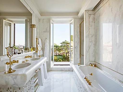 Hotel Eden Roma - rivestimenti in pietra naturale Rigo Marmi